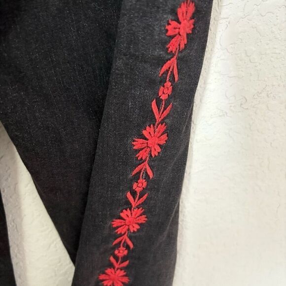 Levi’s 711 Skinny Filiforme Black Jeans With Embroidered Sides Size 26 - Picture 5 of 6